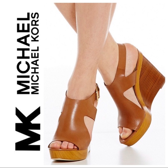 Michael Kors Shoes - Michael Kors Josephine Leather Platform Sandal 6.5